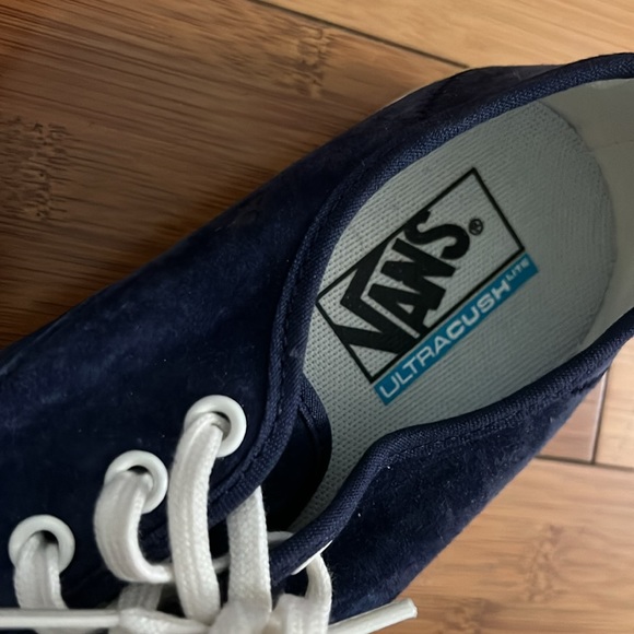 COPY - Womens Vans 7.5 size, Navy suede retro rainbow NWB - Picture 3 of 6